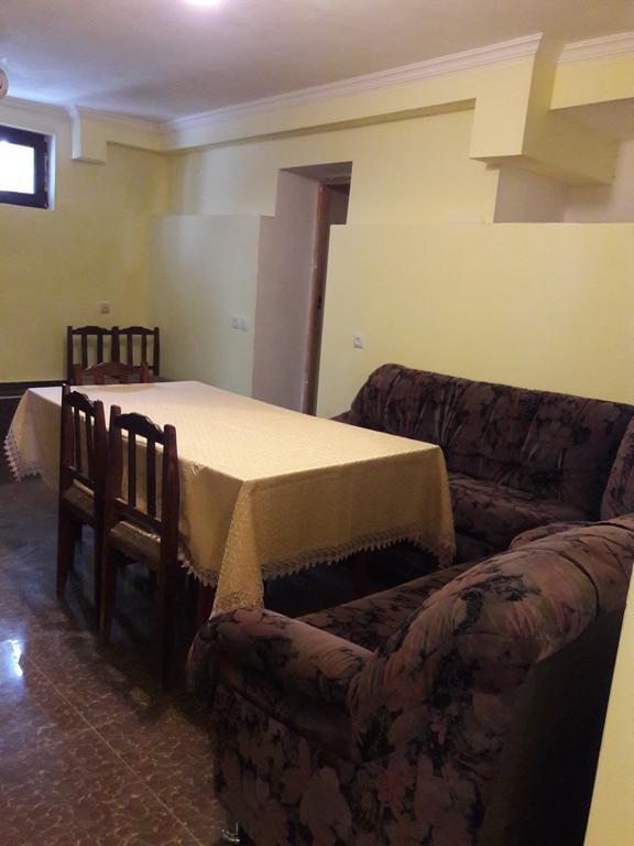Guest House Adelina メスティア エクステリア 写真