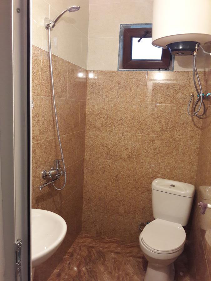 Guest House Adelina メスティア エクステリア 写真
